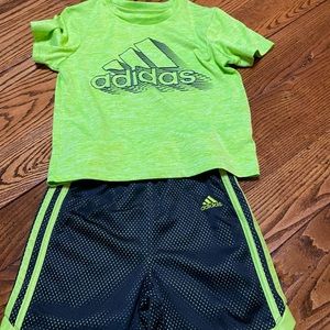 Adidas short set 4t
